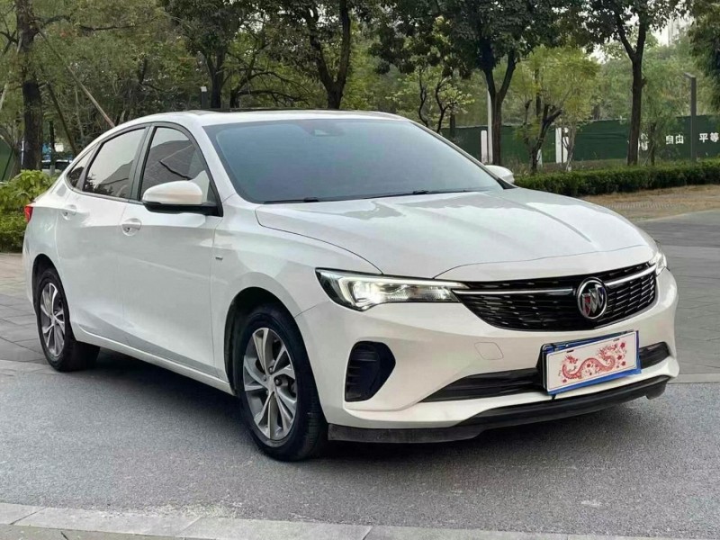 佛山22年别克威朗3