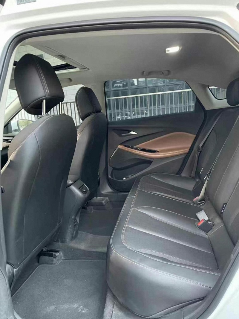 佛山22年别克威朗8