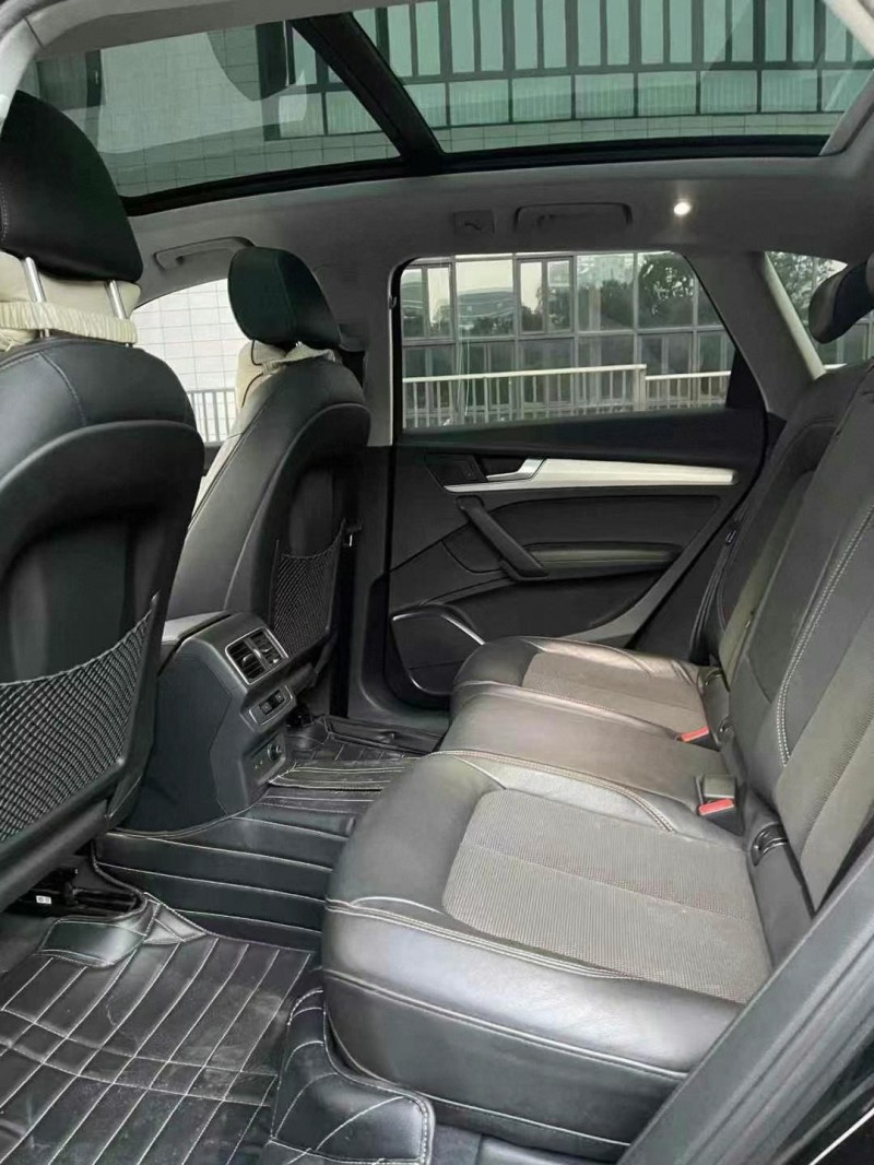 佛山19年奥迪Q58