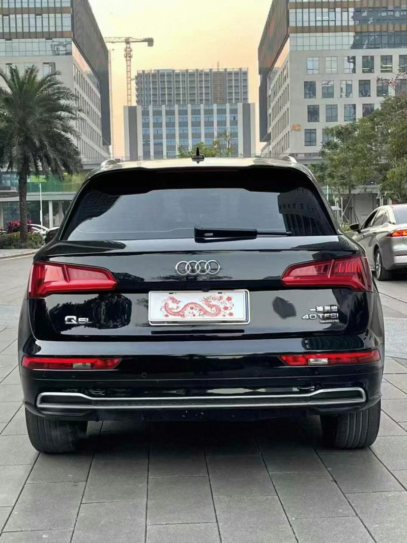 佛山19年奥迪Q59