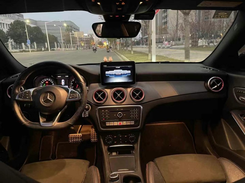 武汉18年奔驰CLA6