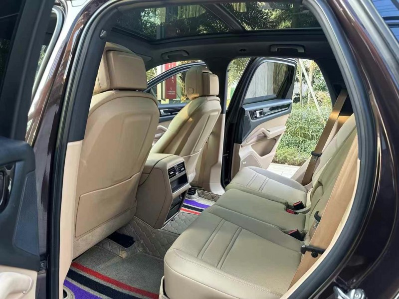 石家莊20年保時捷卡宴9