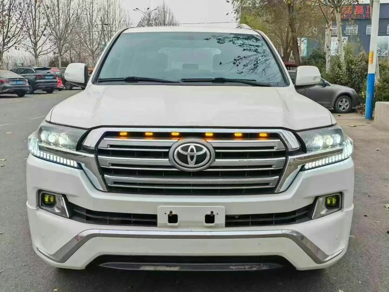 保定19年丰田兰德酷路泽1