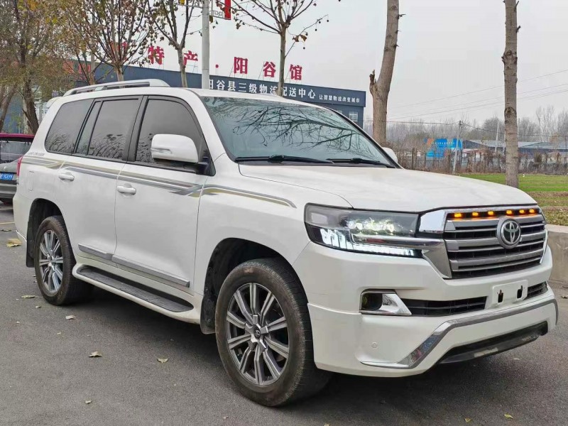 保定19年丰田兰德酷路泽3