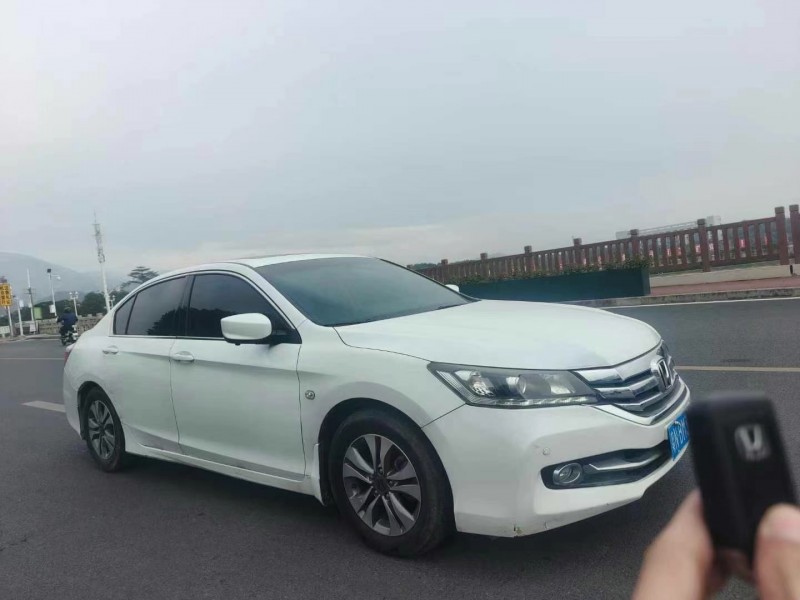 广州15年本田雅阁2