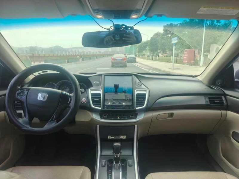 广州15年本田雅阁5