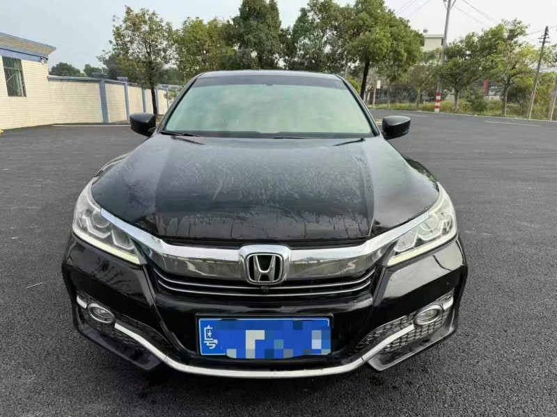 广州17年本田雅阁1