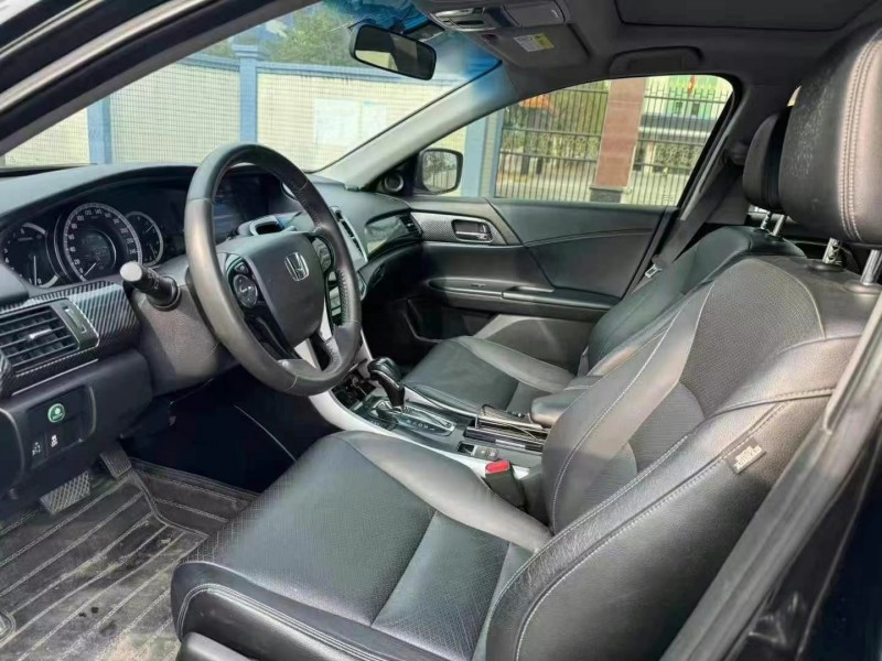 广州17年本田雅阁4