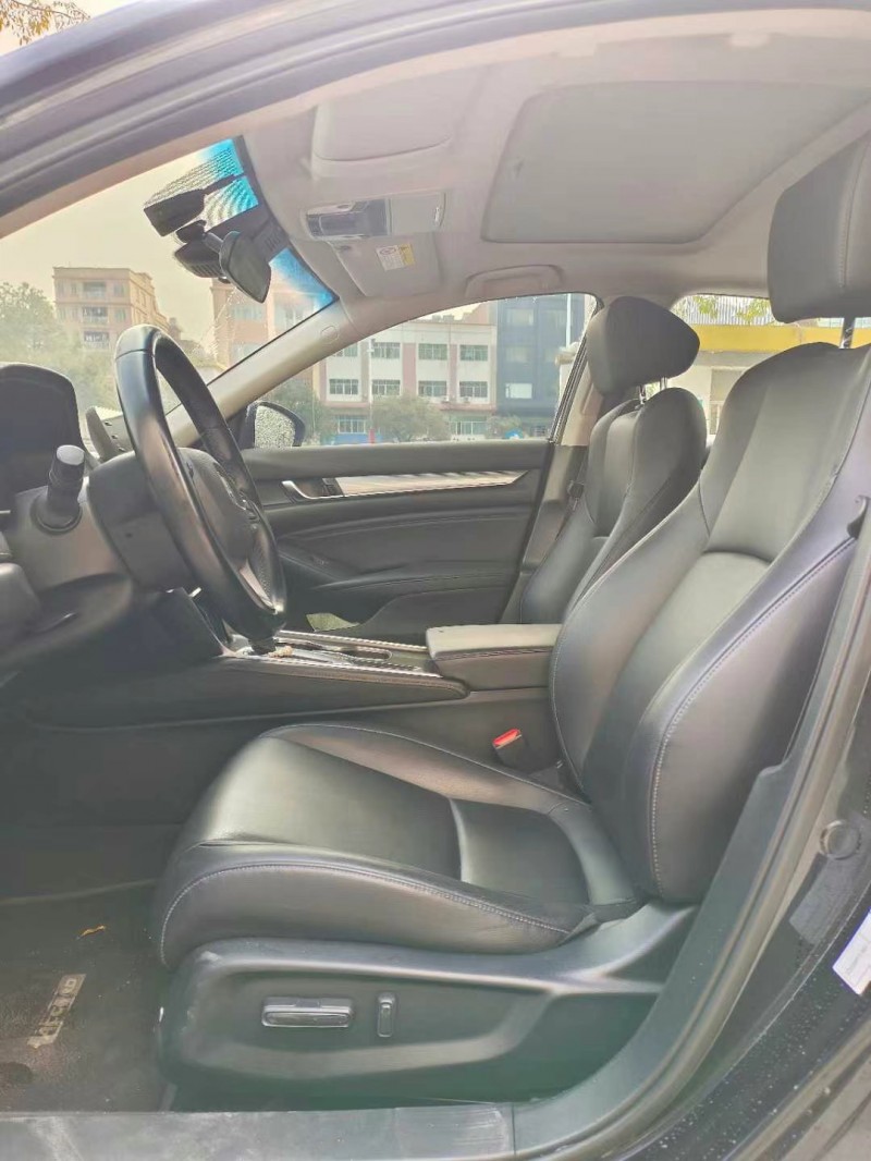 广州21年本田雅阁4