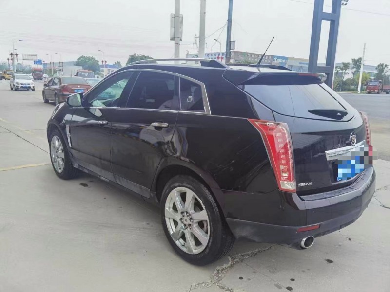 保定11年凯迪拉克SRX7