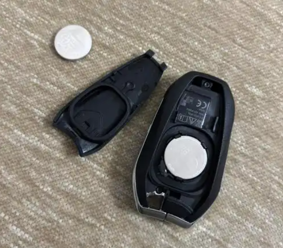 抵押車怎么更換車鎖電池