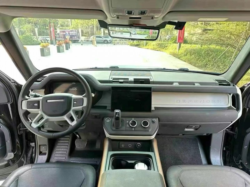 广州22年路虎卫士4