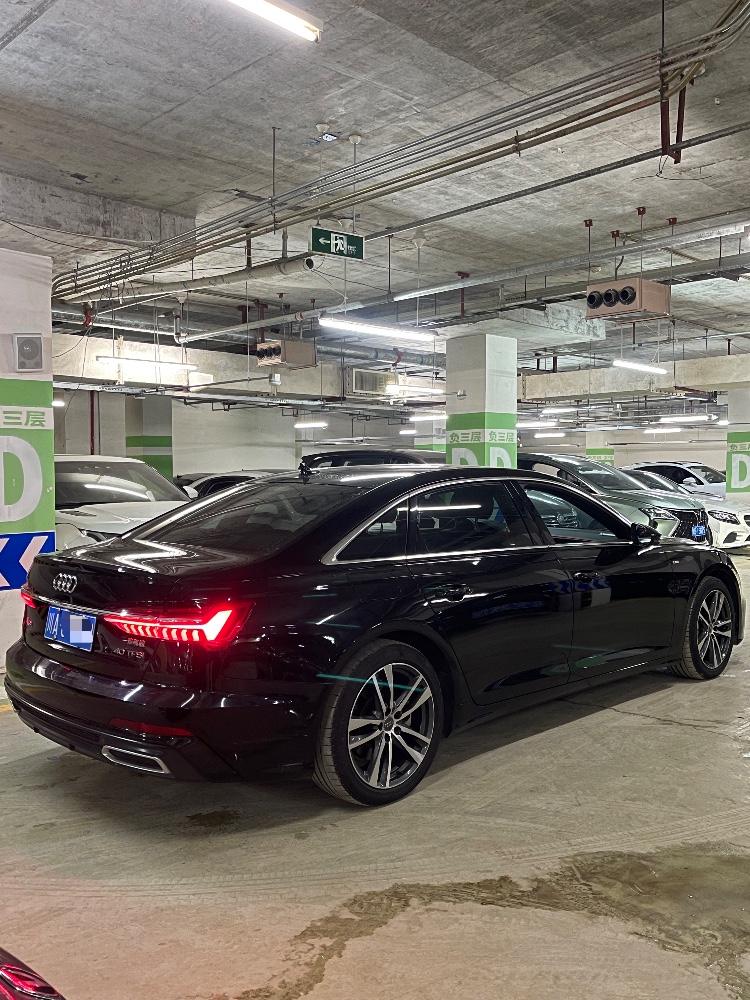 成都20年奧迪A6L6