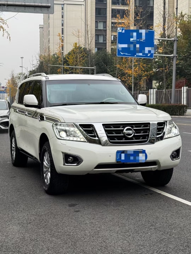 成都17年日產途樂1