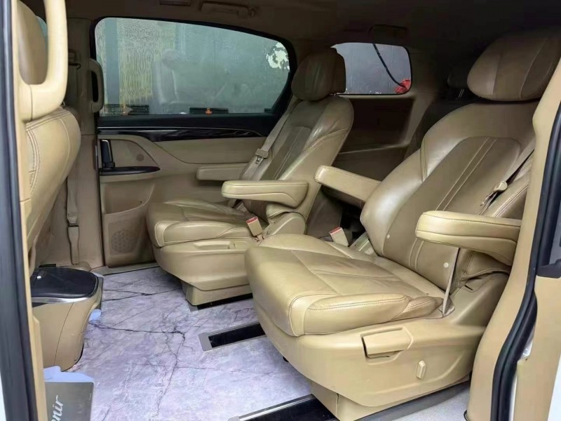 枣庄17年别克GL88