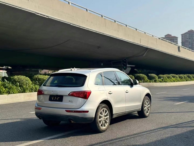广州10年奥迪Q58