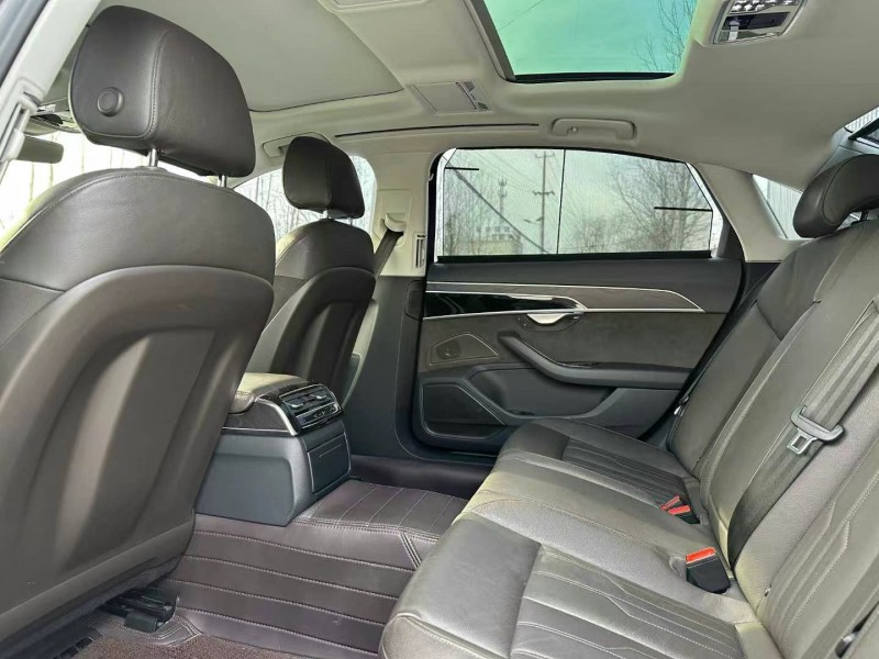 徐州19年奥迪A8L5