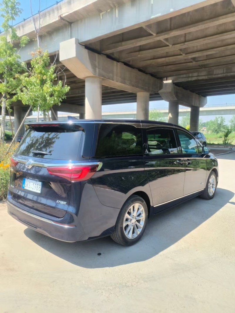 青岛21年别克GL87