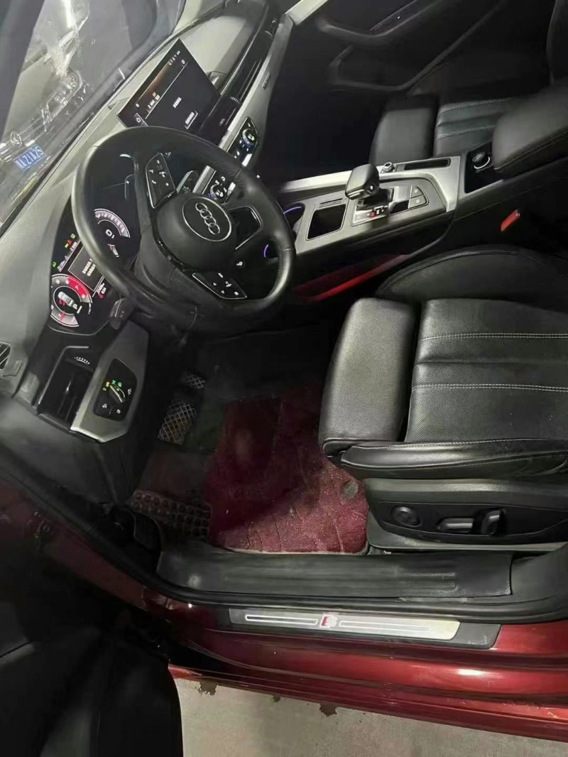 济宁21年奥迪A4L9