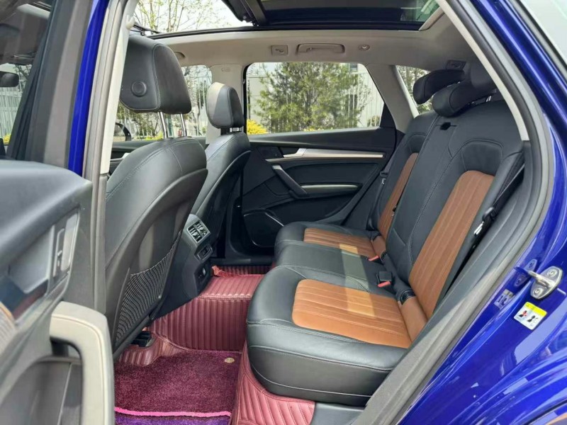 济宁20年奥迪Q56