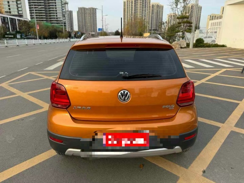 济宁19年大众polo9