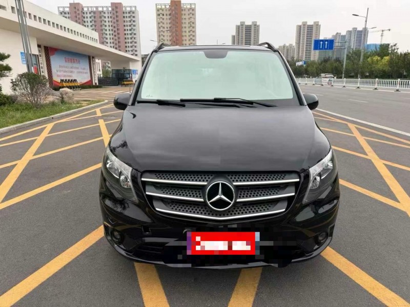 济宁19年奔驰威霆1