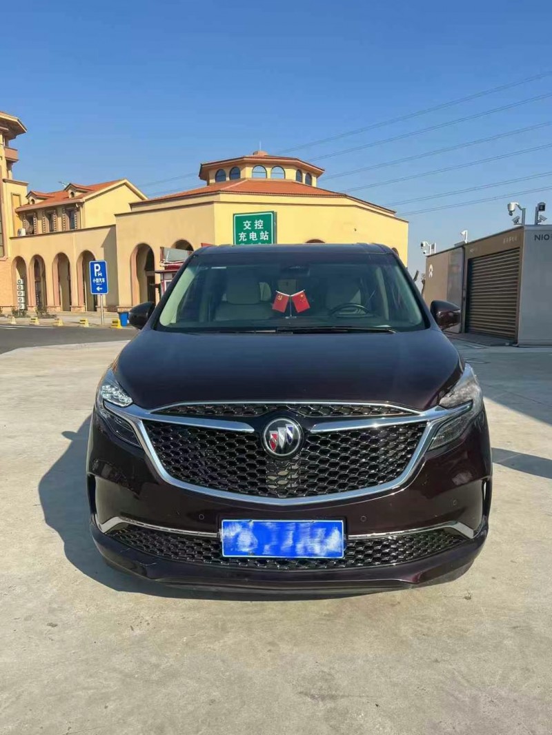 青岛21年别克艾维亚1