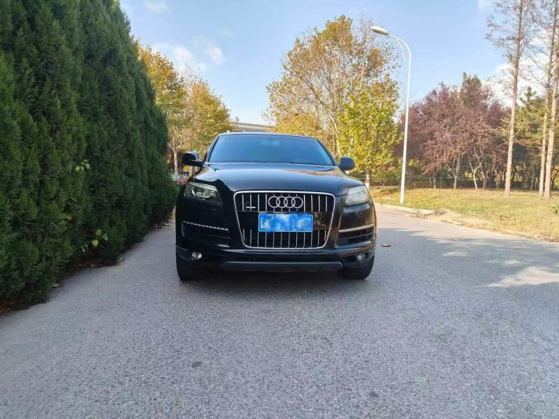 青岛11年奥迪Q71