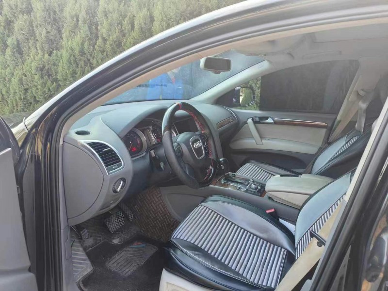 青岛11年奥迪Q74