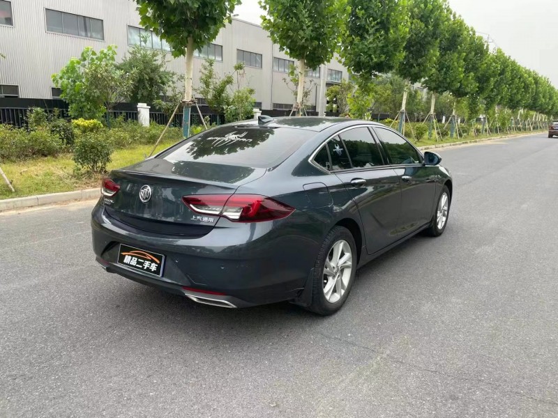 徐州21年别克君威6