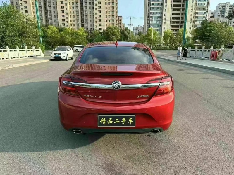 徐州17年别克君威5