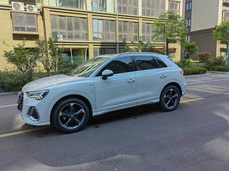 徐州19年奥迪Q33