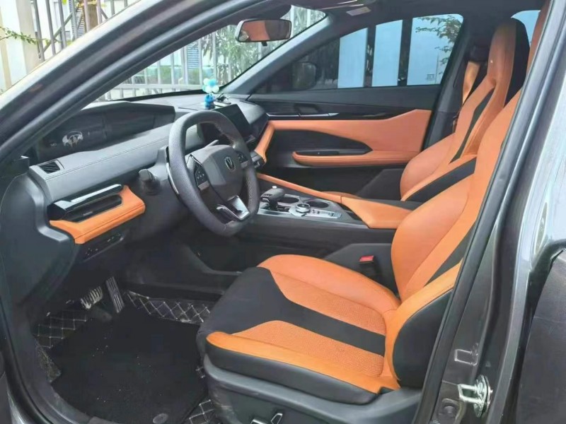 东莞24年长安汽车UNI-V6