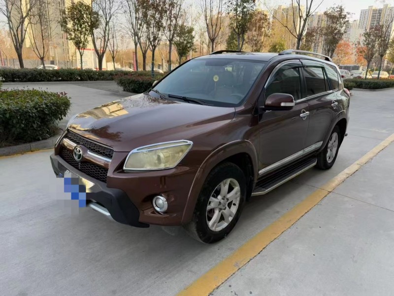 济宁12年丰田RAV43