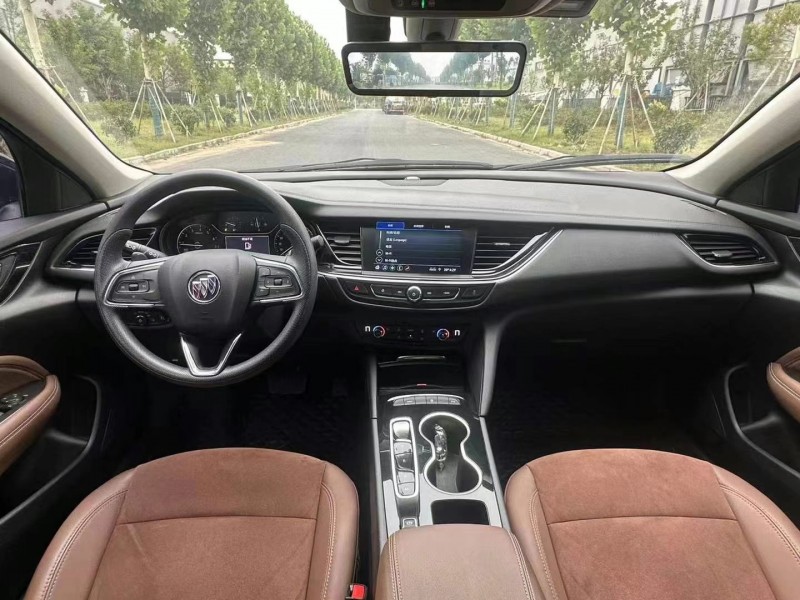 徐州22年别克君威8