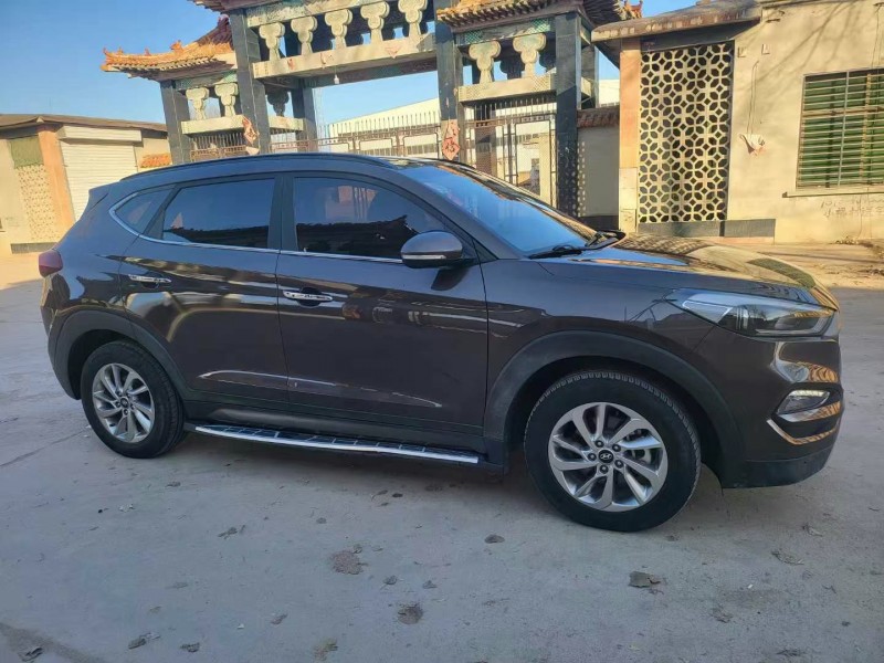 保定18年现代途胜2