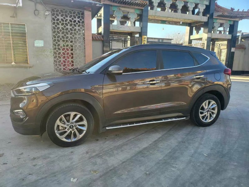 保定18年现代途胜3