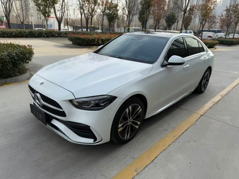 济宁23年奔驰C3