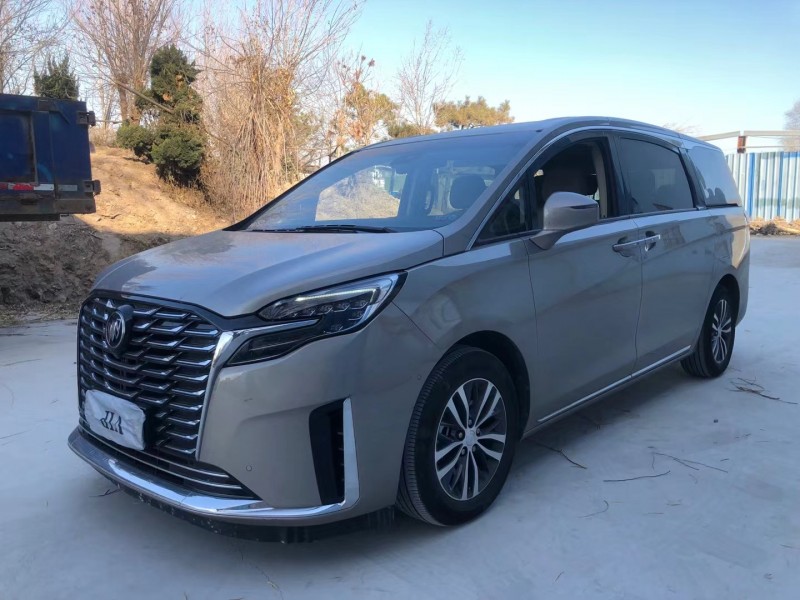 青岛23年别克GL83