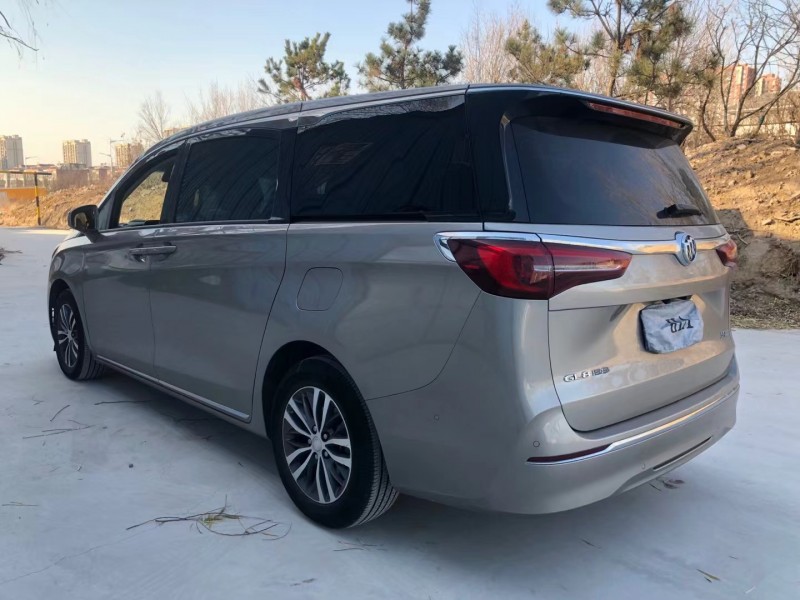 青岛23年别克GL88