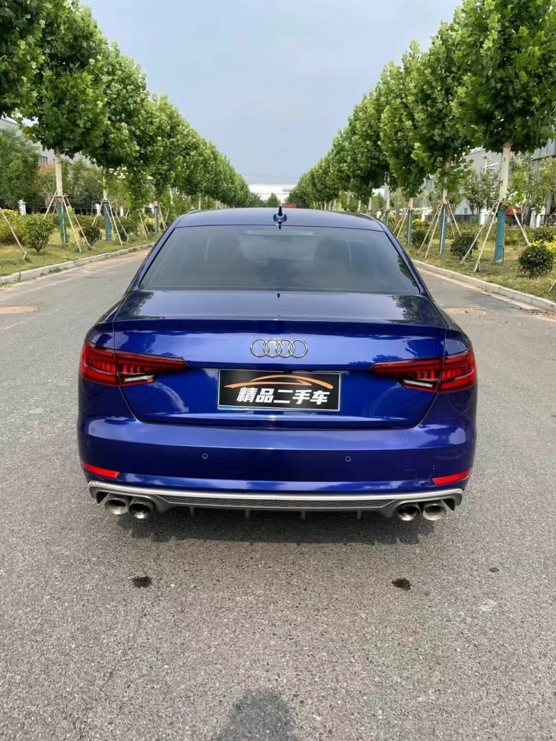 徐州17年奥迪A4L4