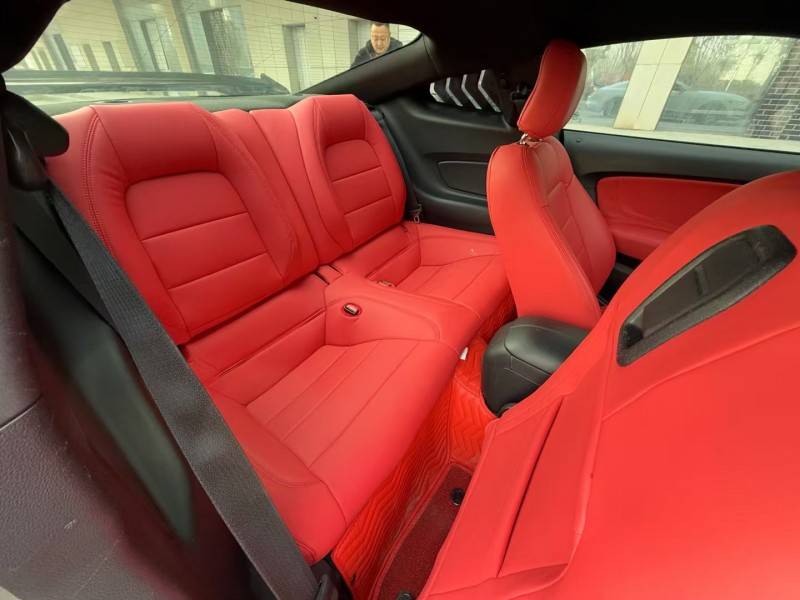 济宁18年福特野马5