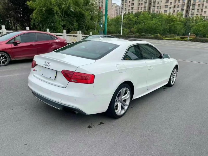 徐州12年奥迪S55