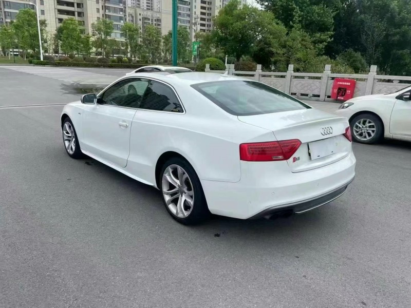 徐州12年奥迪S56