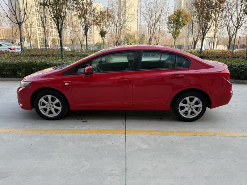 济宁13年本田思域7