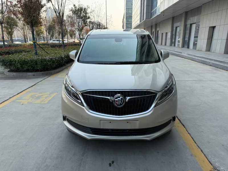 济宁18年别克GL81