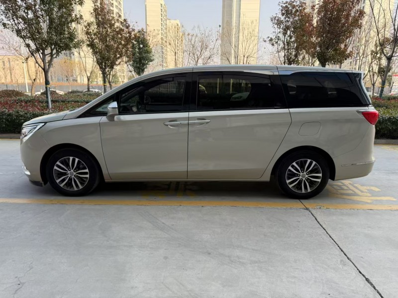 济宁18年别克GL88