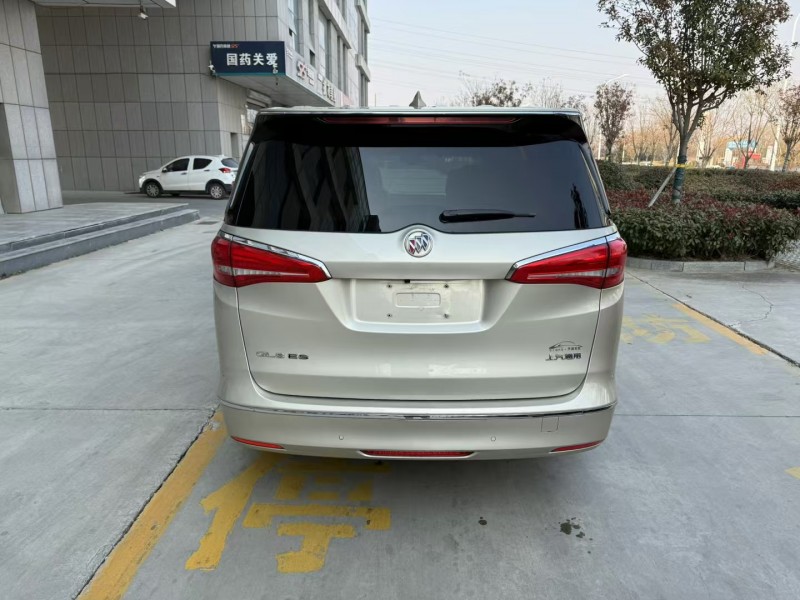 济宁18年别克GL89