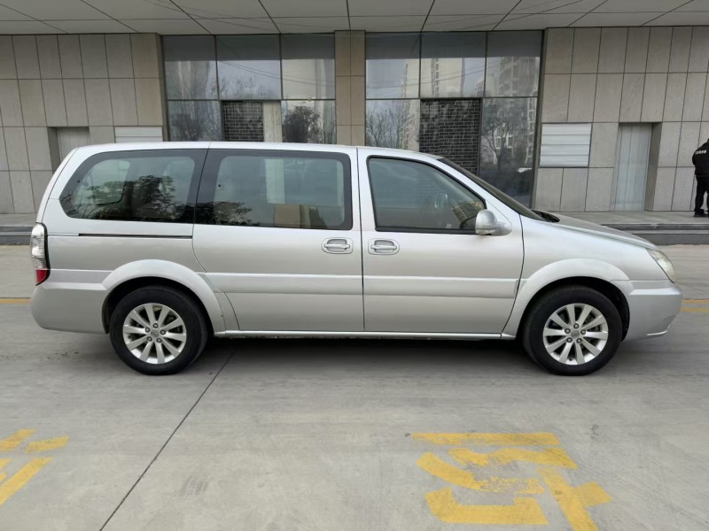 济宁16年别克GL87