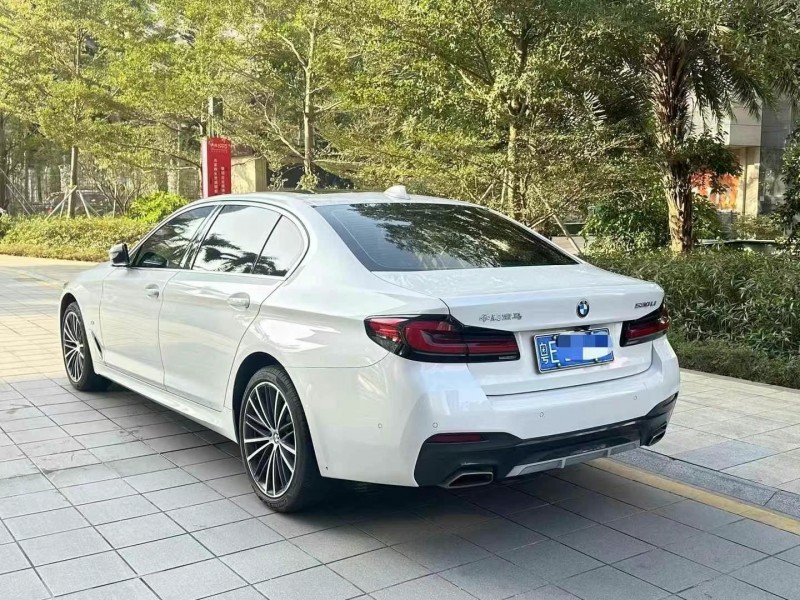 广州22年宝马5系8